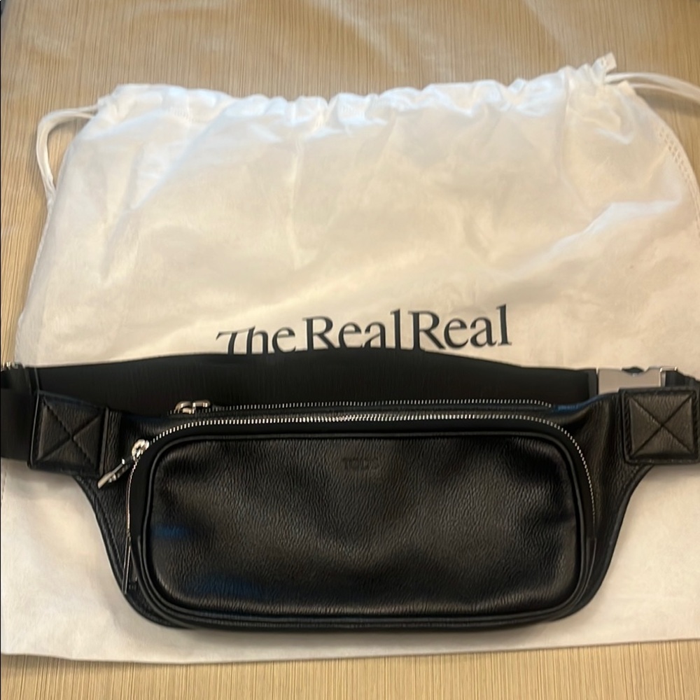 Tod's Black Leather Belt/Waist Bag